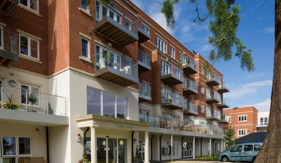 Lynwood Care Home IESIS Group